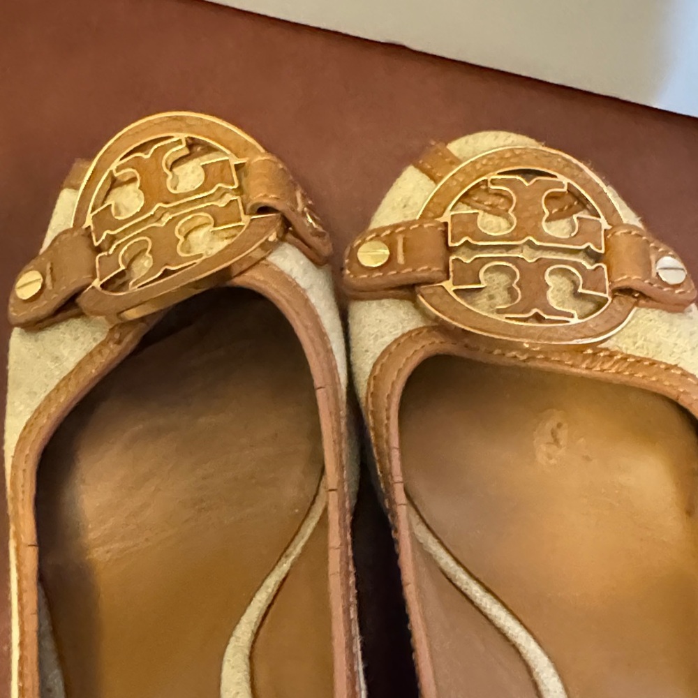 Tory Burch Brown and Cream Peep-Toe Heels - Picture 7 of 9